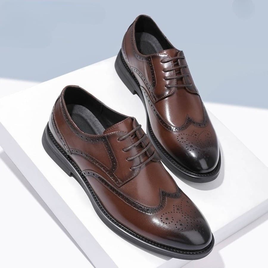 Semelle en caoutchouc des chaussures brogue
